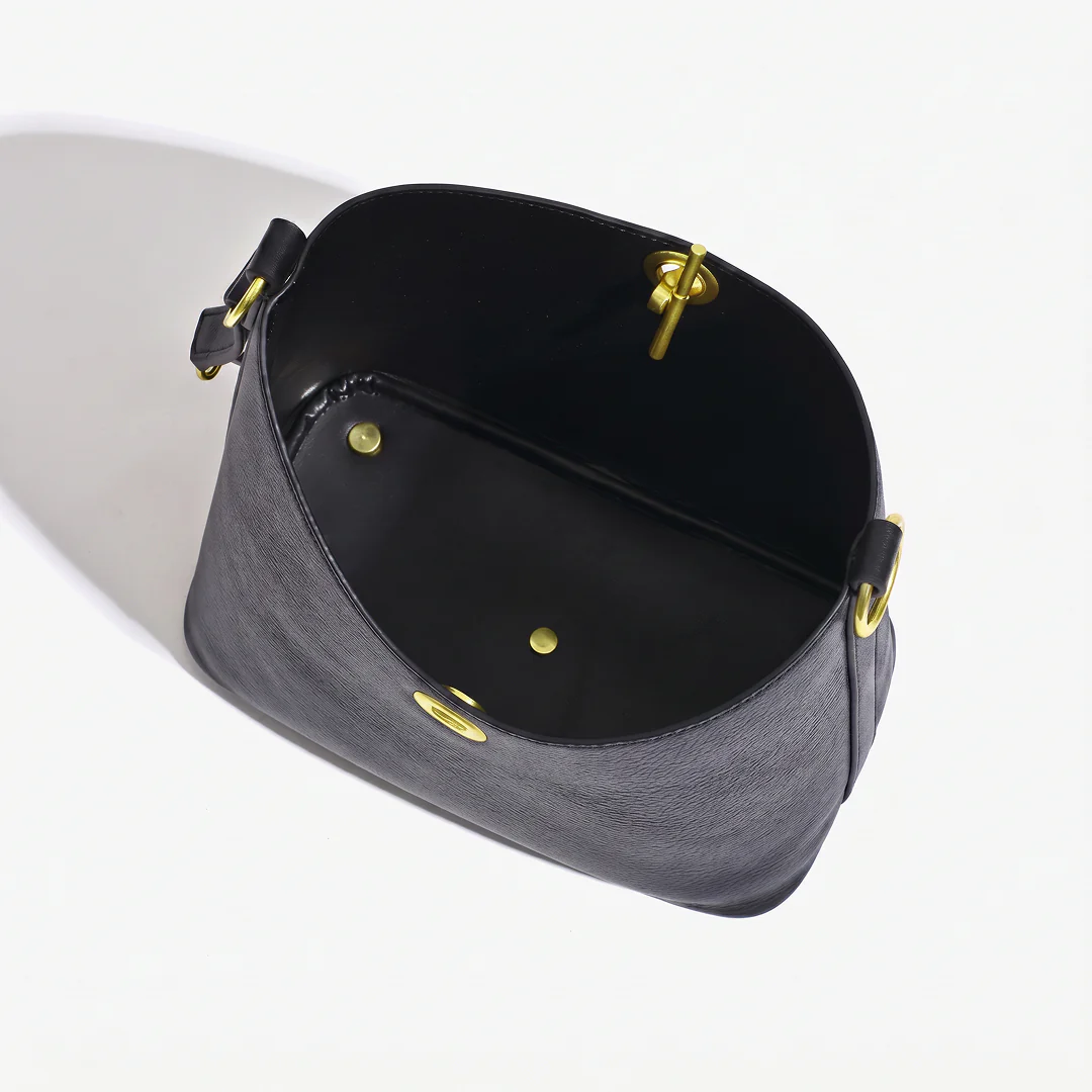 Aria Ring Bucket Bag - Image 20