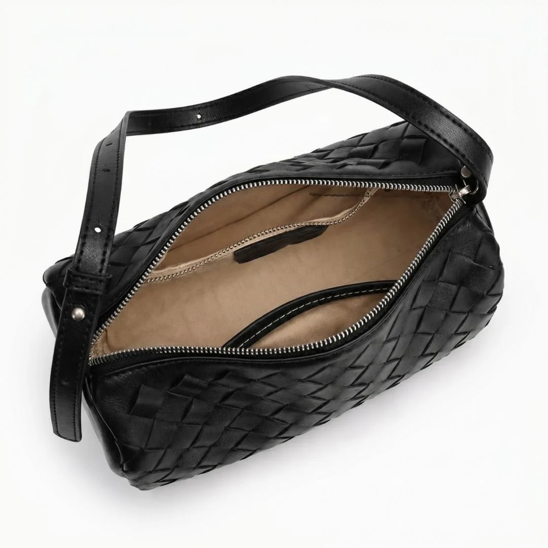 Daria Woven Barrel Bag - Image 5