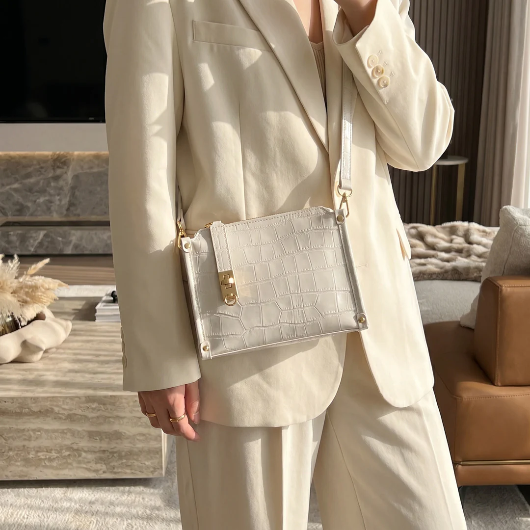 Dominique Crossbody - Image 3