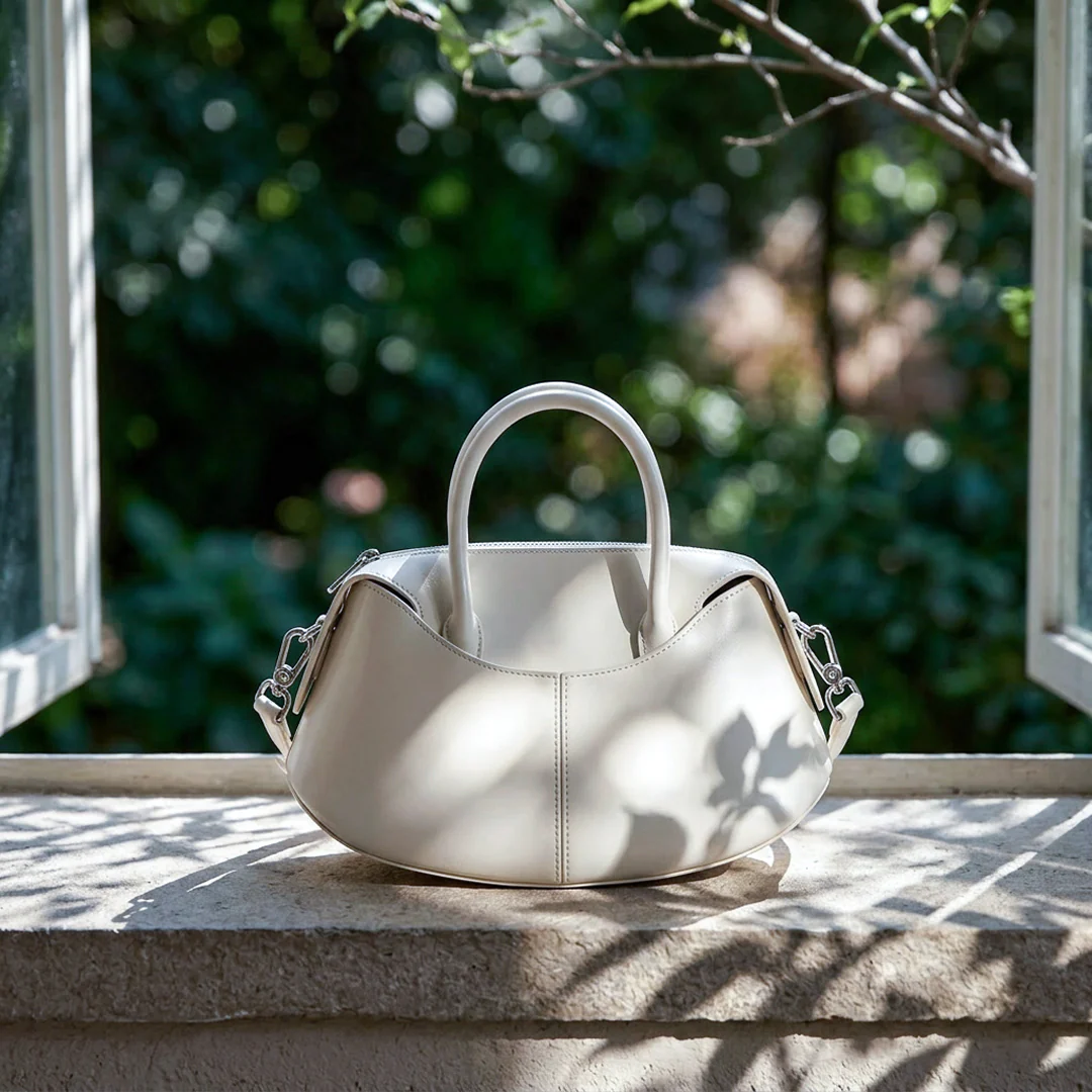 Lucienne Allure Handbag - Image 16