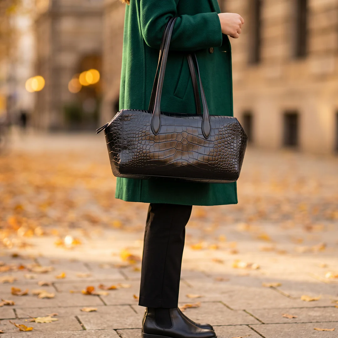 Renata Shoulder Bag - Image 3