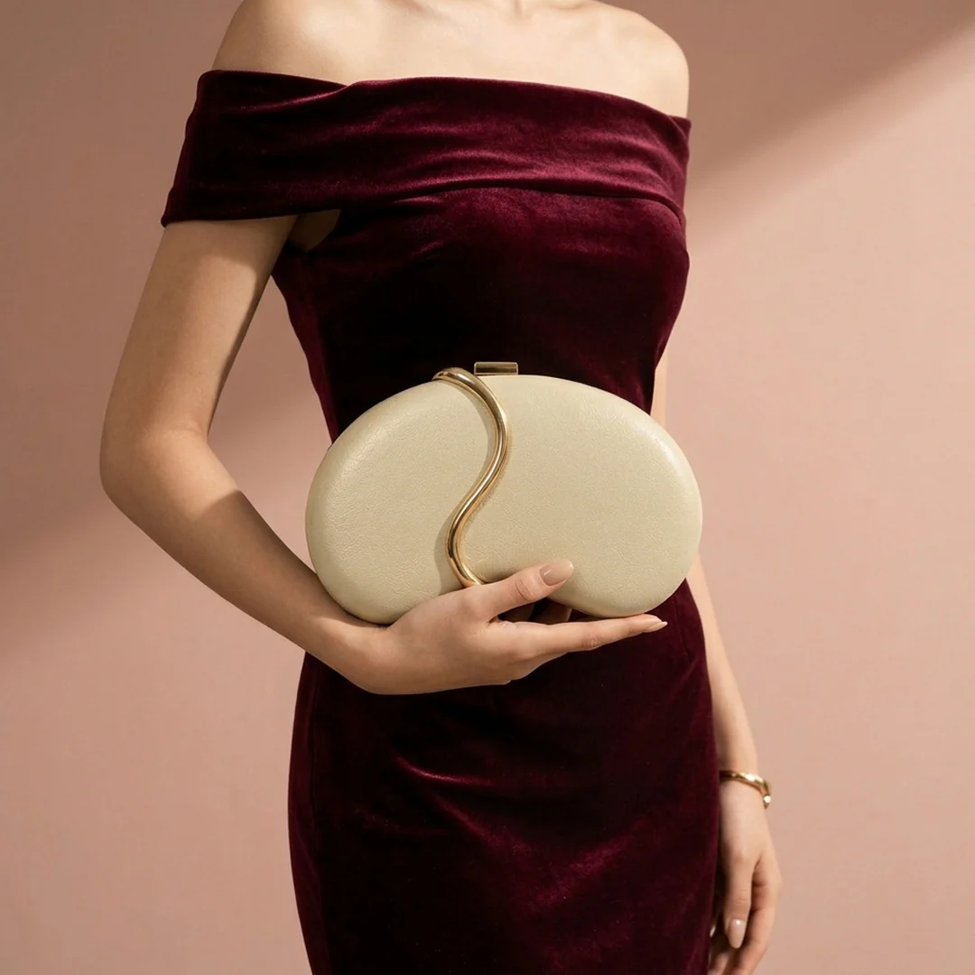 Solene Sculpted Clutch - Image 15